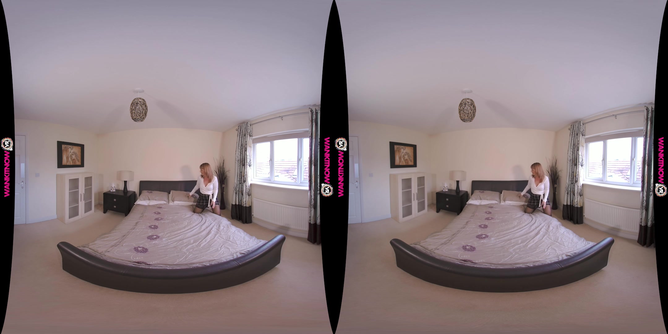Sexual Service featuring Beau Diamonds - WankitNowVR