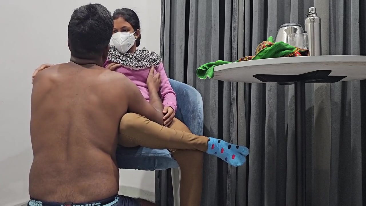 Cute Indian Girlfriend Sex In Hotel