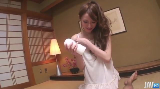 スレンダー美女白咲舞とバブバブ赤ちゃんプレイ