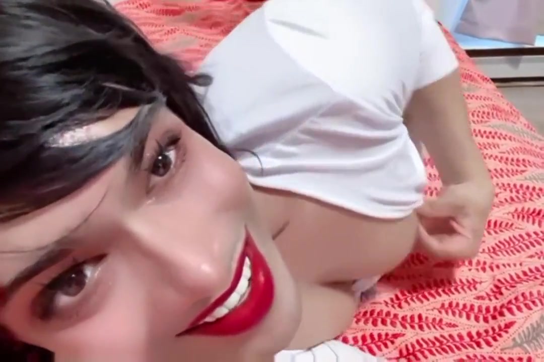 Beautiful Indian Sissy Playing With Herself 9 Min
