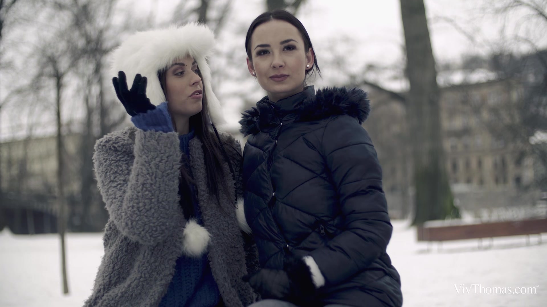 Love Time - Freya Dee & Sabrisse - VivThomas