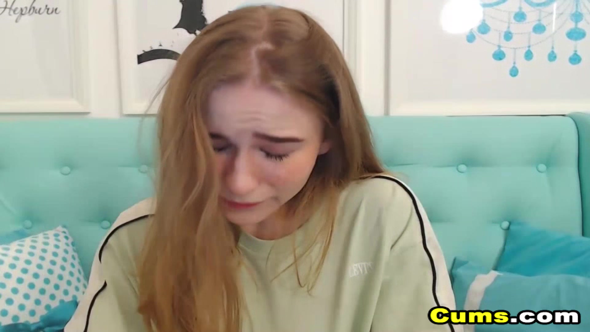 Horny teen 18+ Fingering and got a Hot Orgasm