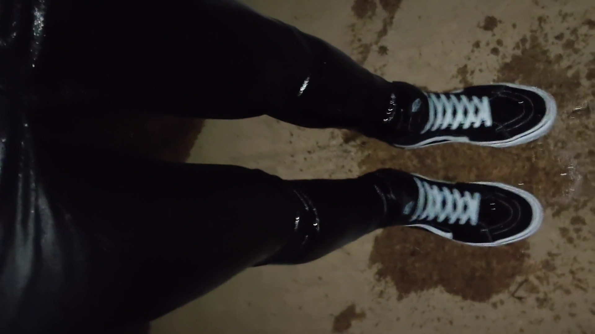 Pissing Skinny Jeans And Brand New Vans Sk8 Sneakers