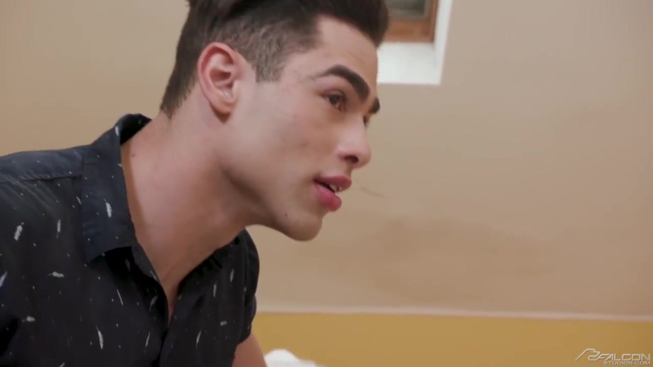 Lucas Leon - In The Underwear Cumshot