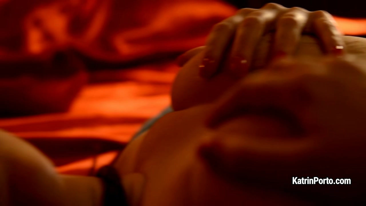 Katrin Porto - Shades Of Red At Night [Extended]
