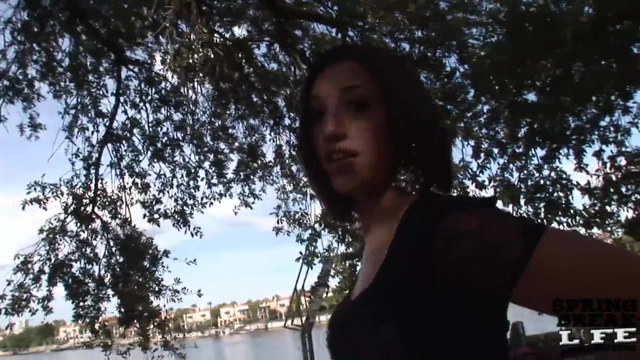 Hot Latina Masturbating and Getting Naked in Public - SpringbreakLife