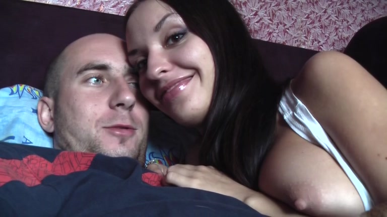 Sun and sky witness sexual couples sex games