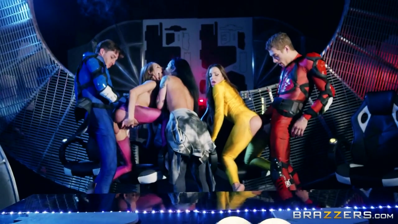 Power Bangers: A XXX Parody 5 - BrazzersNetwork