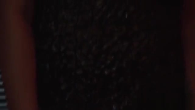 Ebony tranny gets blown