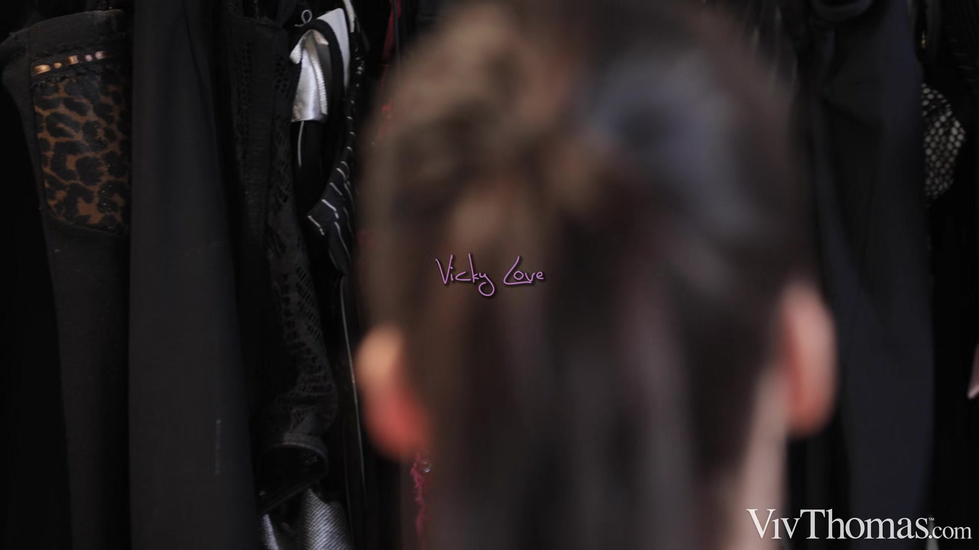 NESTY-VICKY - Alya Stark & Vicky Love - VivThomas