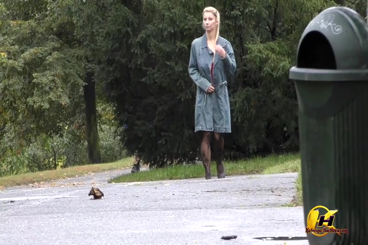 Naked In City Park And Masturbate - KaterinaHartlova
