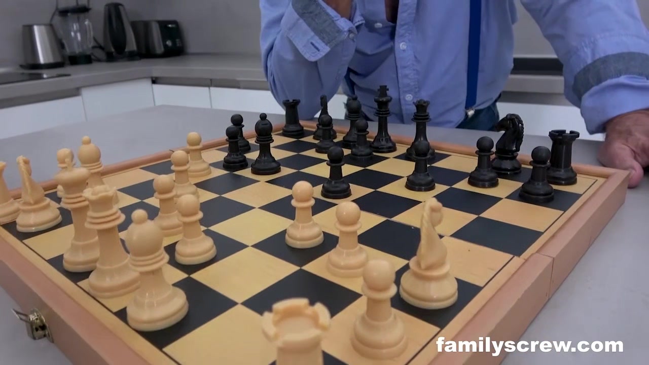 Playing Chess with Grandpa while Grannys under the Table - Familyscrew
