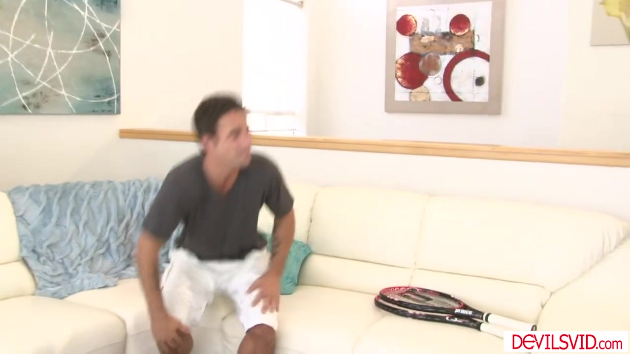 I got seduced by my milf client and made me fuck her hard