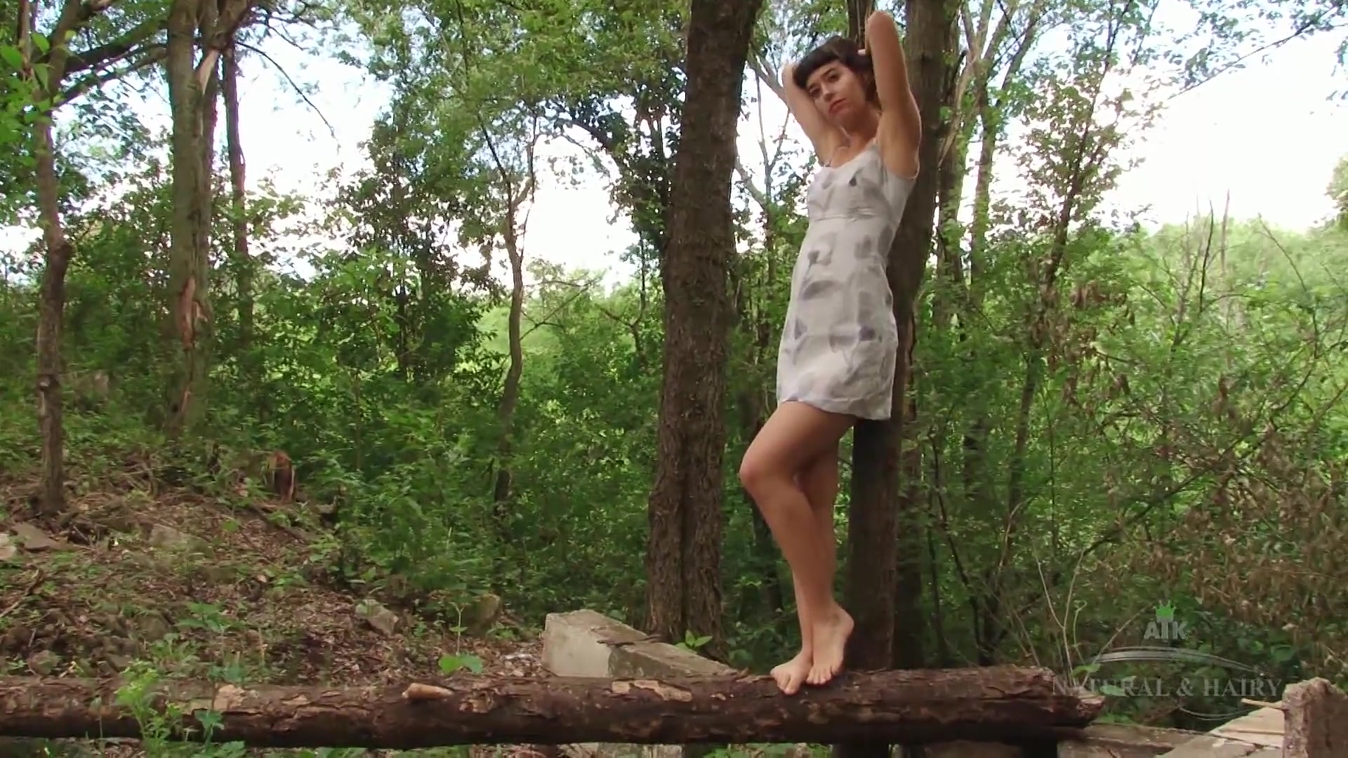 Aixa Takes A Piss Through Her Hairy Pussy In The Great Outdoors