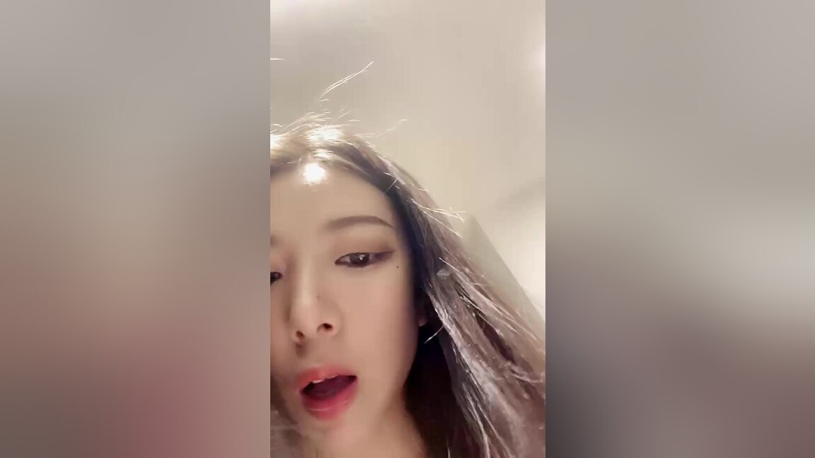 Young, Attractive Asians Caught in the Wild React Explicitly