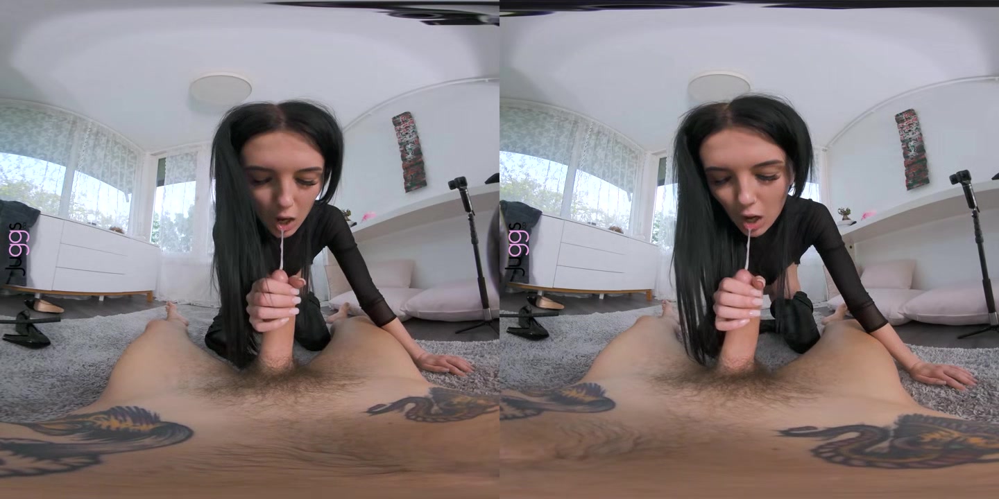 The Impossible Girl II - perVRt