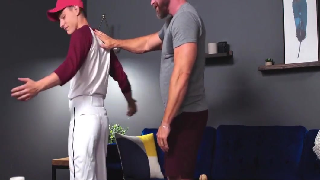 Teaching His Boy To Catch 6 Min - Gay Porn, Killian Knox And Asher Day