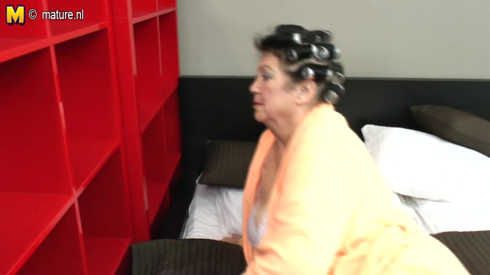 Three Old And Young Lesbians Making Out On Bed - MatureNL