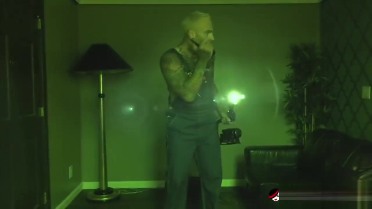 HO HUNTERS - Fucking ghost stepsisters Joey and Sami