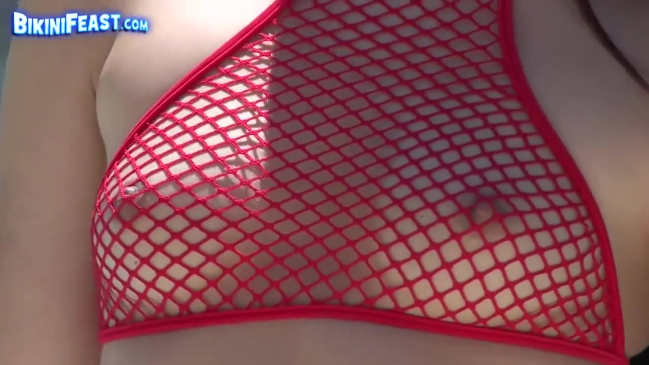 teen 18+ Knows How To Shake Her Juicy Ass