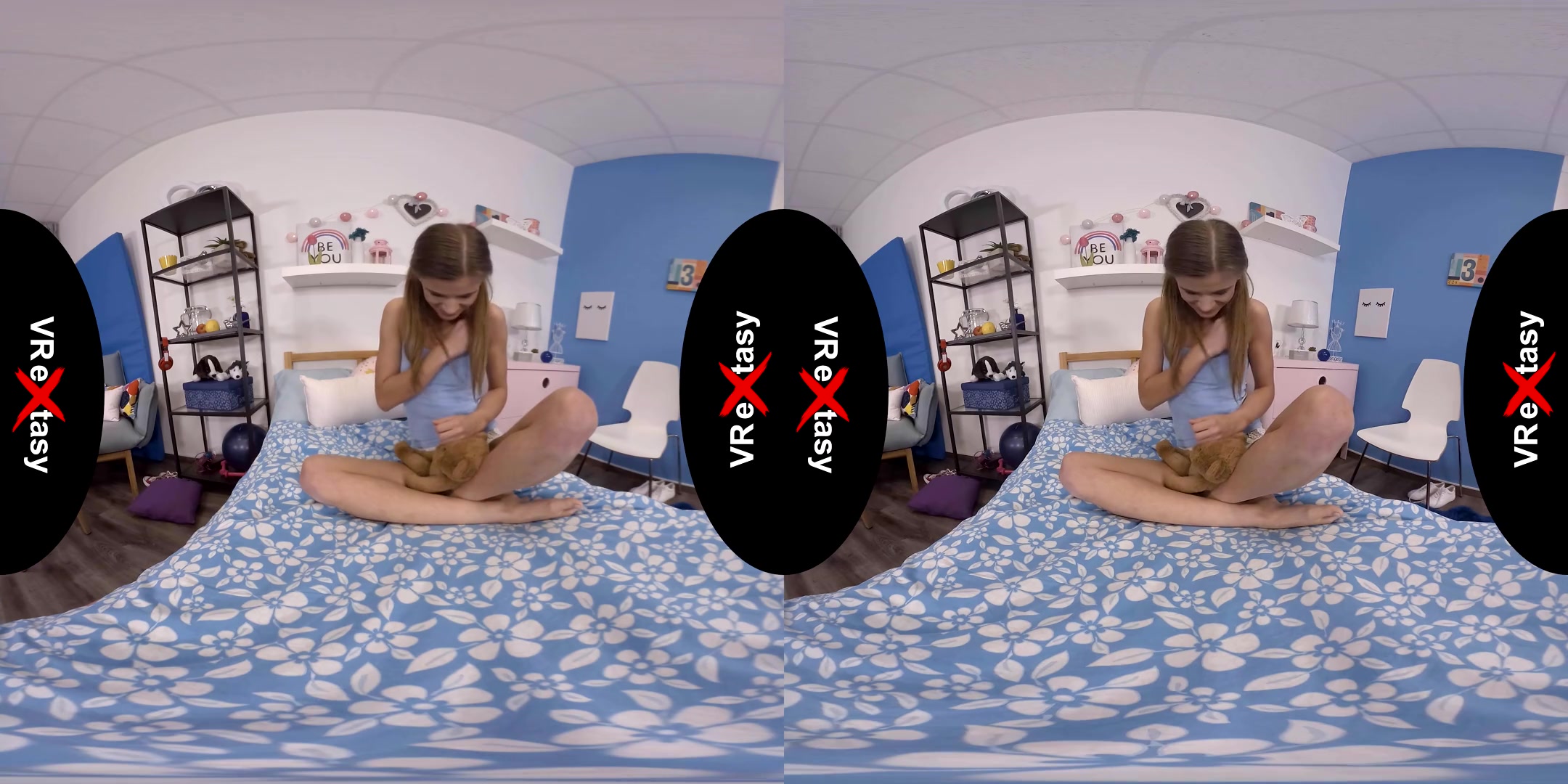 Morning Masturbation with Sarah Kay - SexLikeReal