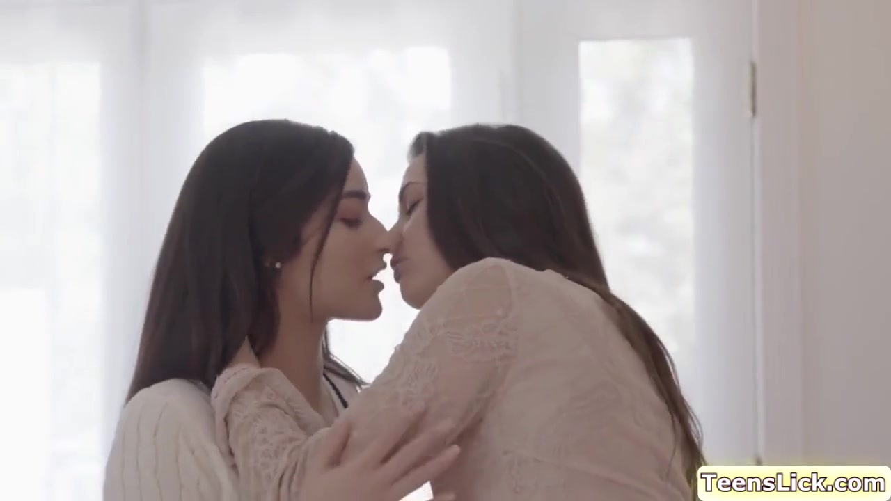 Hot Georgia And Emily Adores Pussy Licking And Fingerin