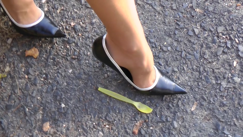 Slut gets fucked in a public park really hard