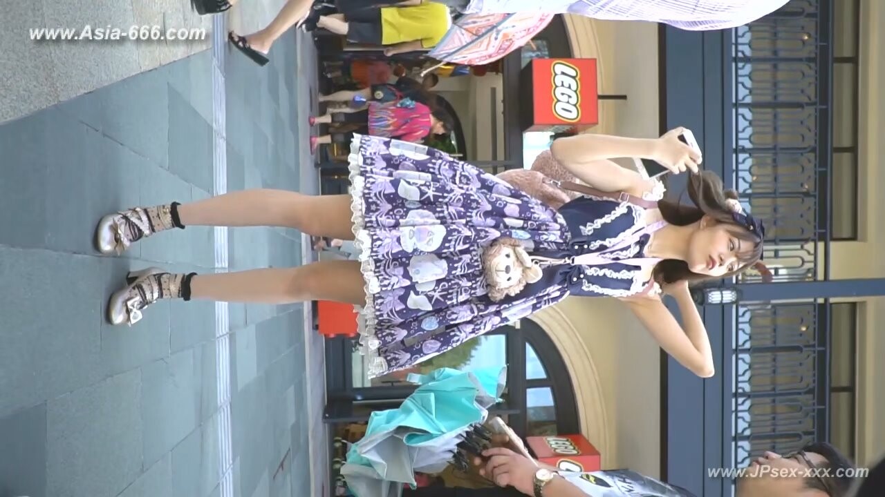 peeping chinese amateur upskirt.128