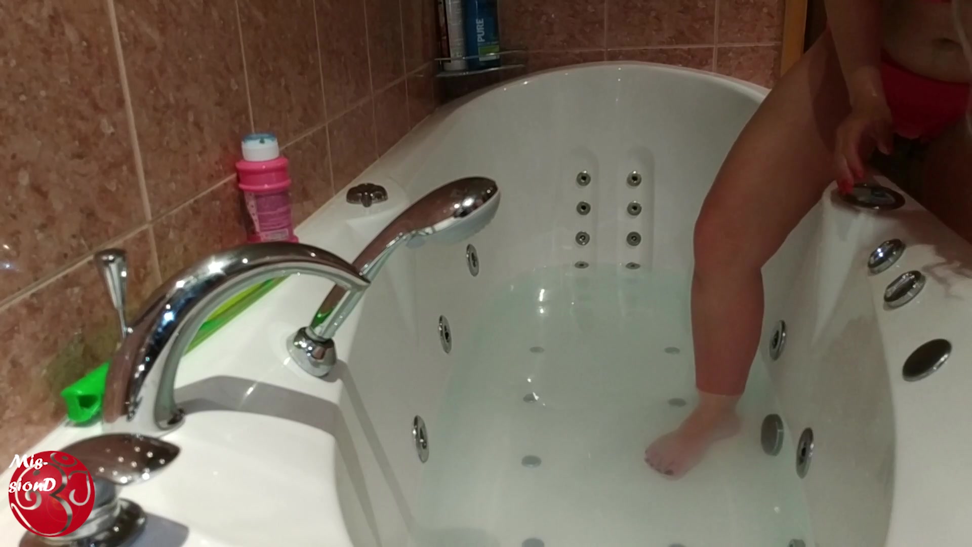 Sauna Bath With Findom - Sex Movies Featuring Findom Goaldigger