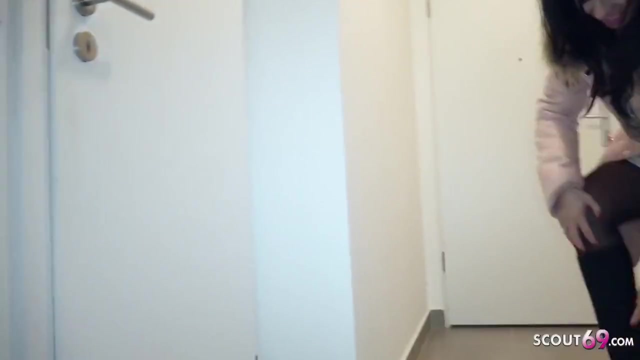 Sexy Slim Milf Pickup And Talk To Casting Fuck With Vicky Brown
