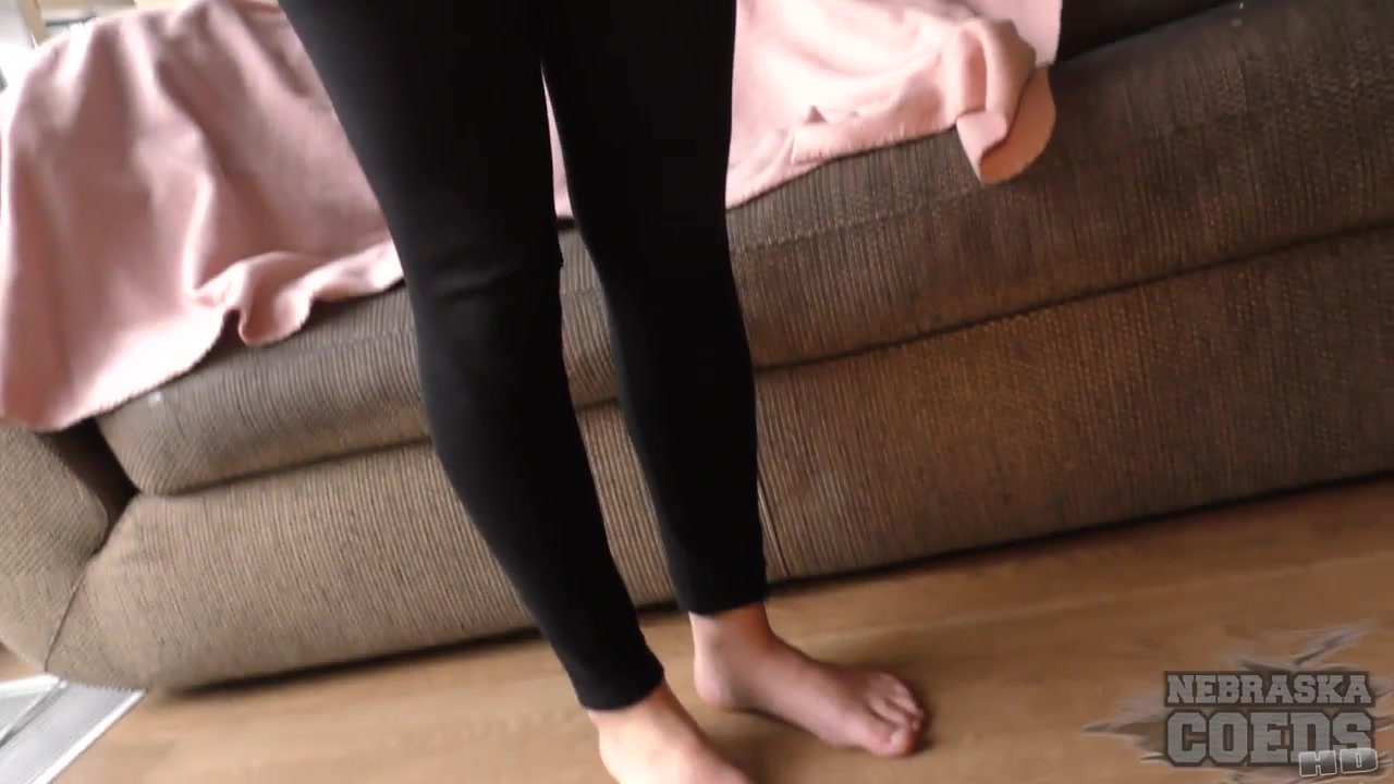 18yo Nasa Nervously Doing Her First Time Video - NebraskaCoeds