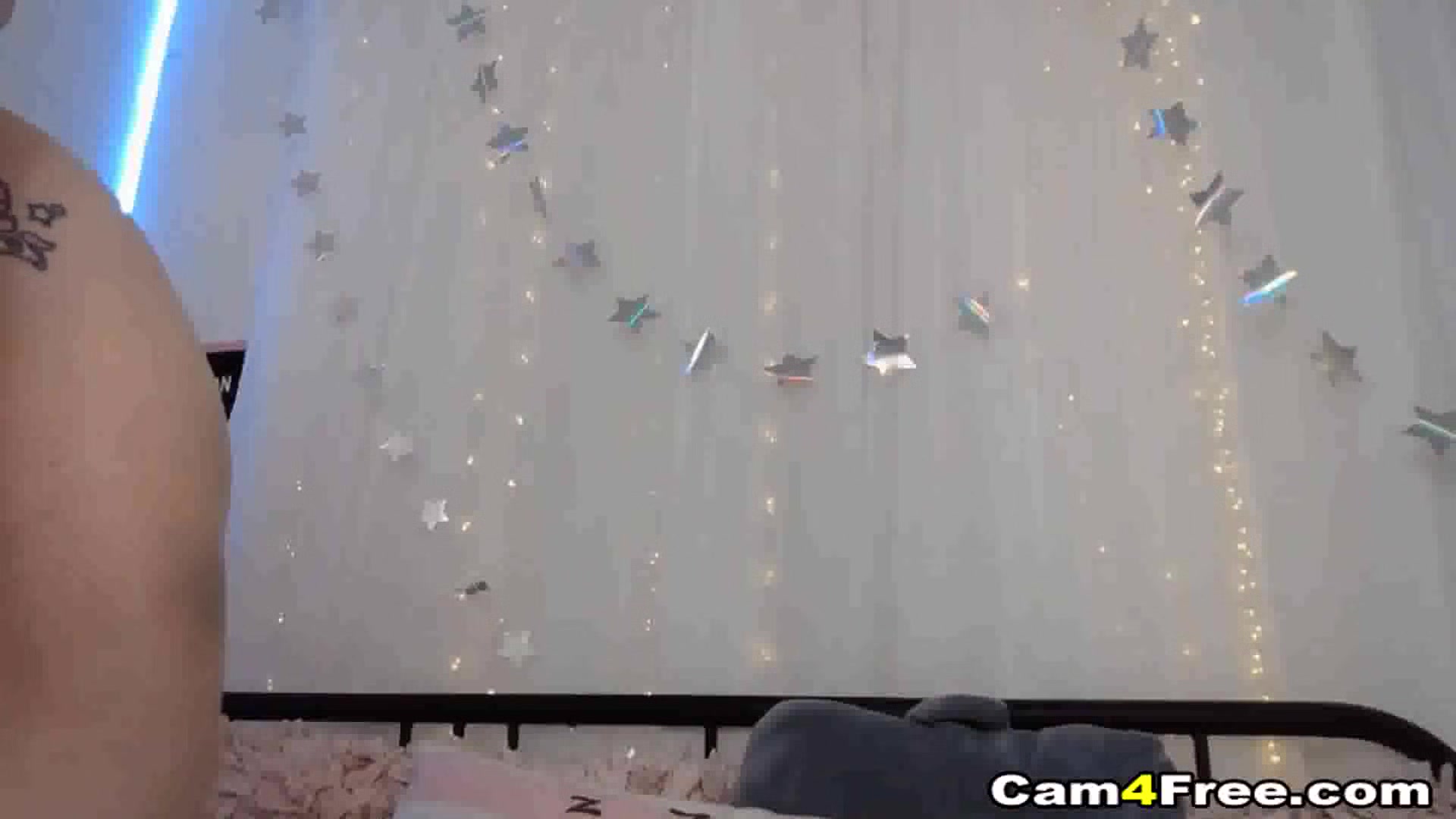 Cute Babe Teases Her Viewers