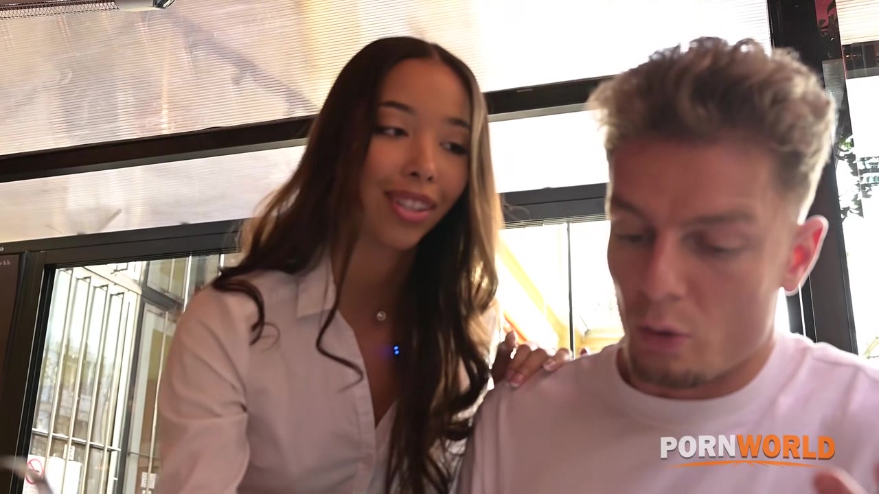 Flirtacious Waitress Lia Lin Enjoys First Date Fucking With Her Customer GP3199