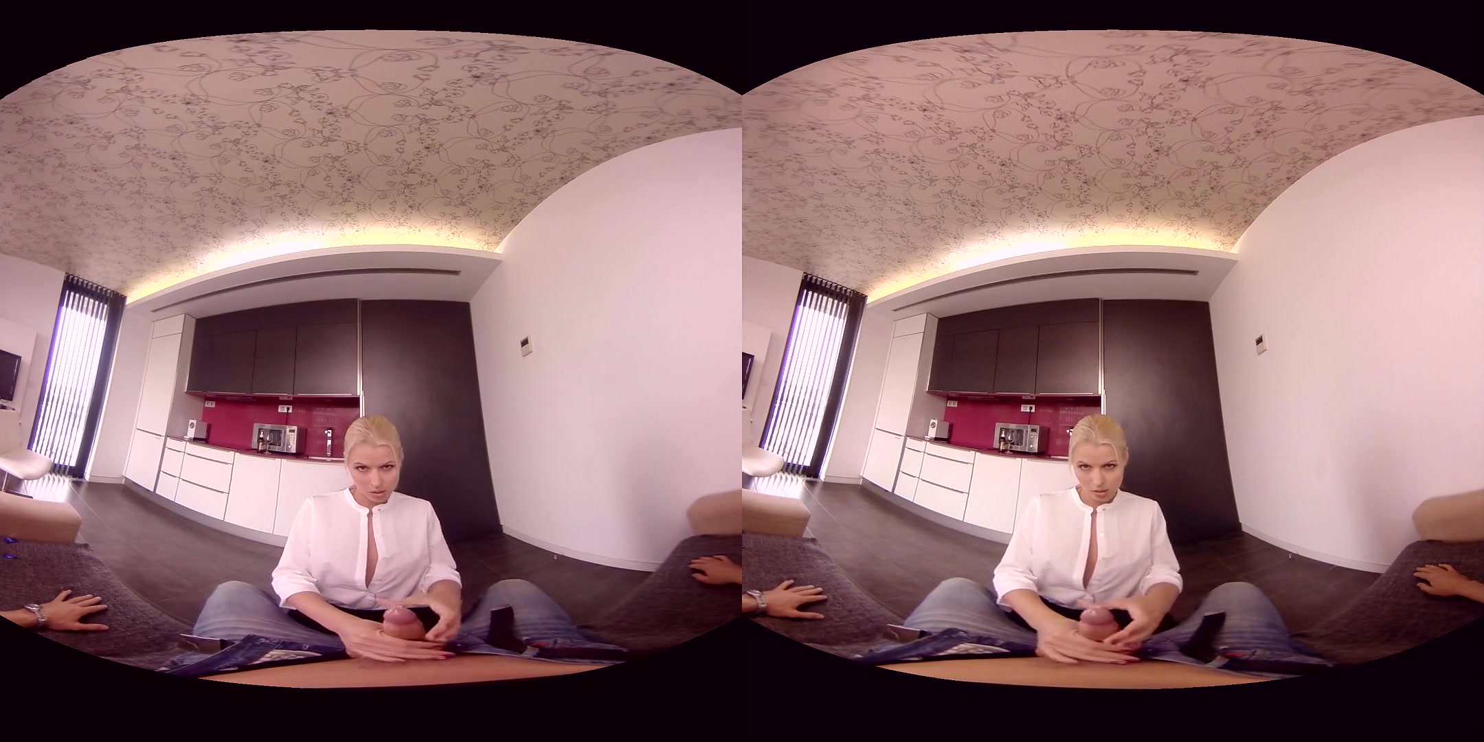 Lynna Nilsson in VR Hotel - VirtualRealPorn