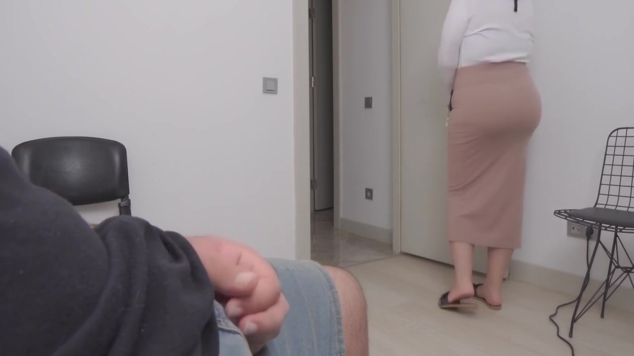 She Is Shocked !!! Dickflash To A Pretty Girl In The Hospital Waiting Room. 6 Min