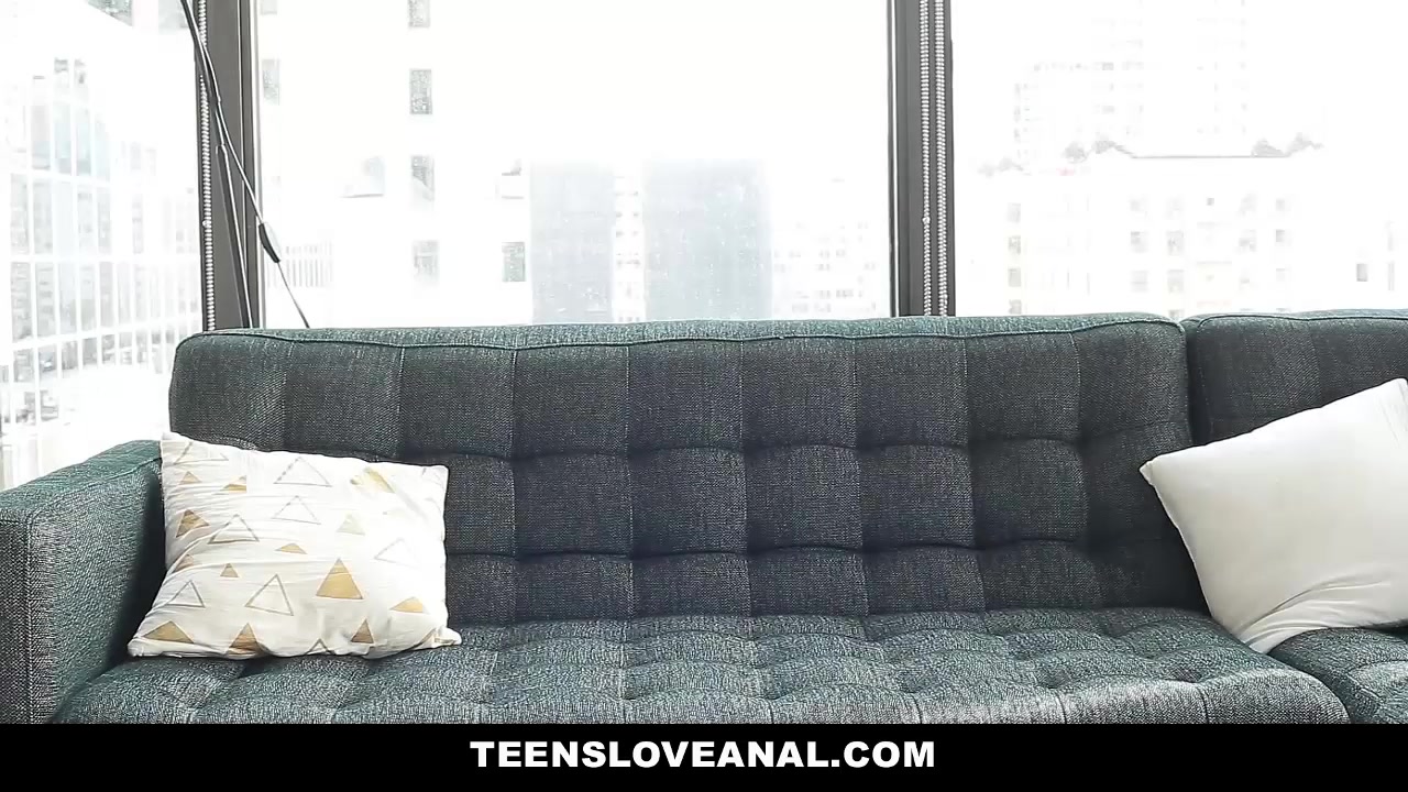 TeensLoveAnal - Valentina Nappi Gifts her BF Anal Sex