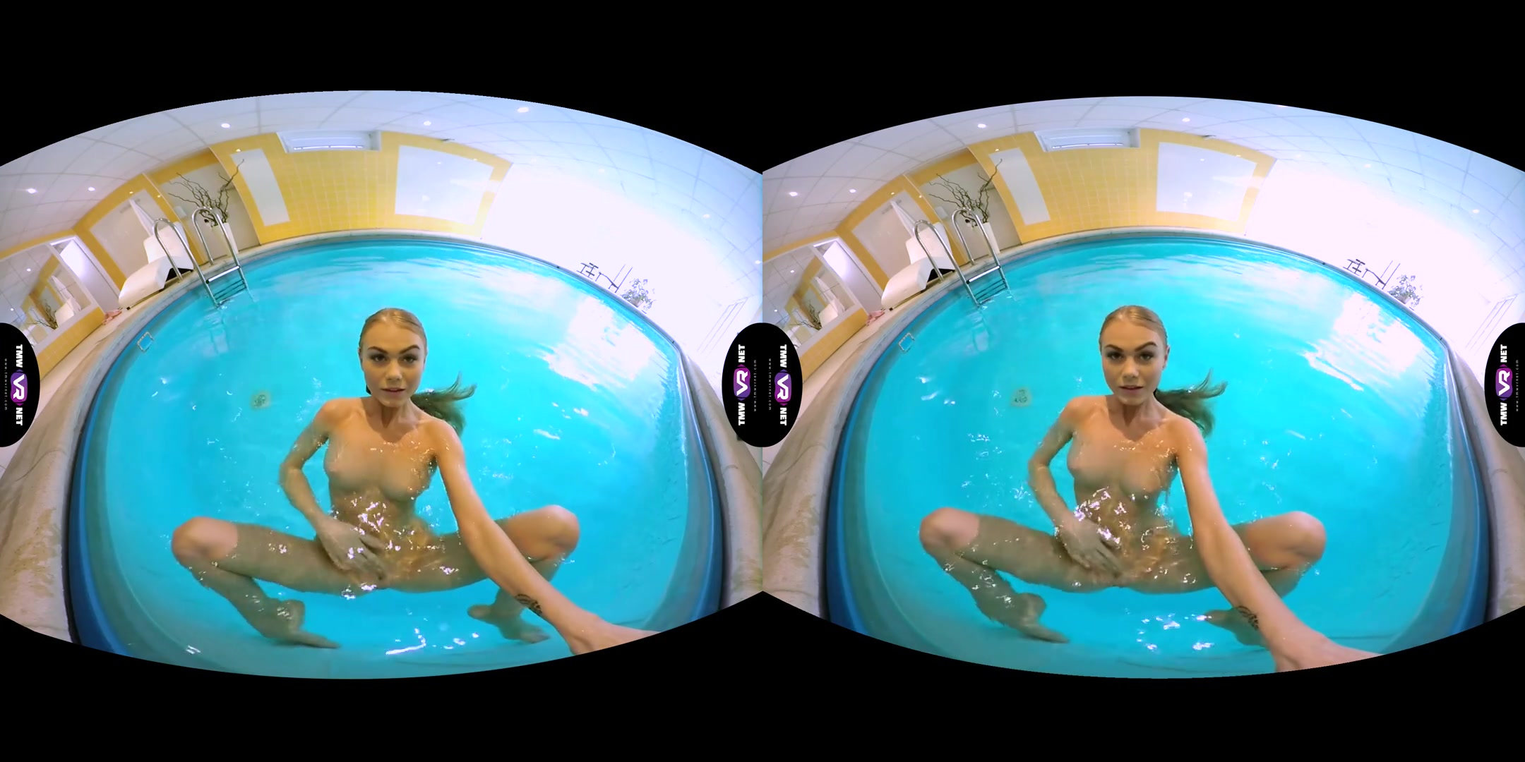 Nancy A in Blonde Enjoys Solo Play In A Pool - TmwVRNet