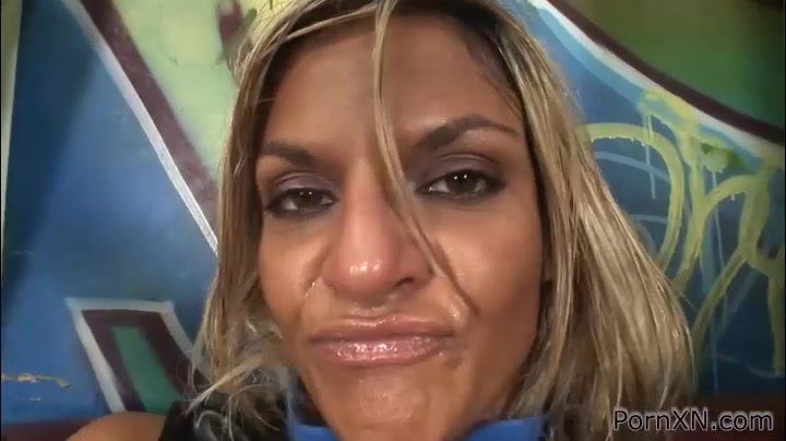 Klarissa Leone in PornXN video:Deep Fisting