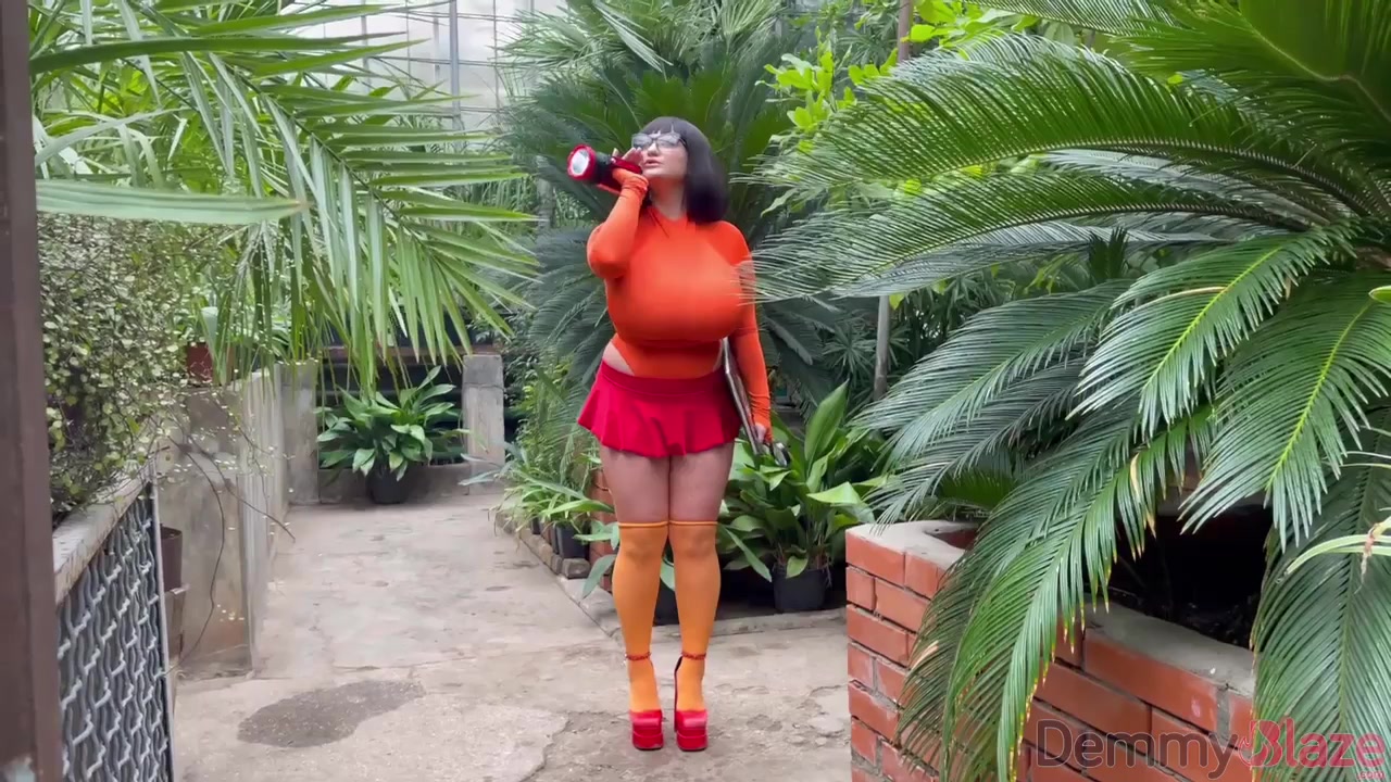 Demmy Blaze - Velma 1
