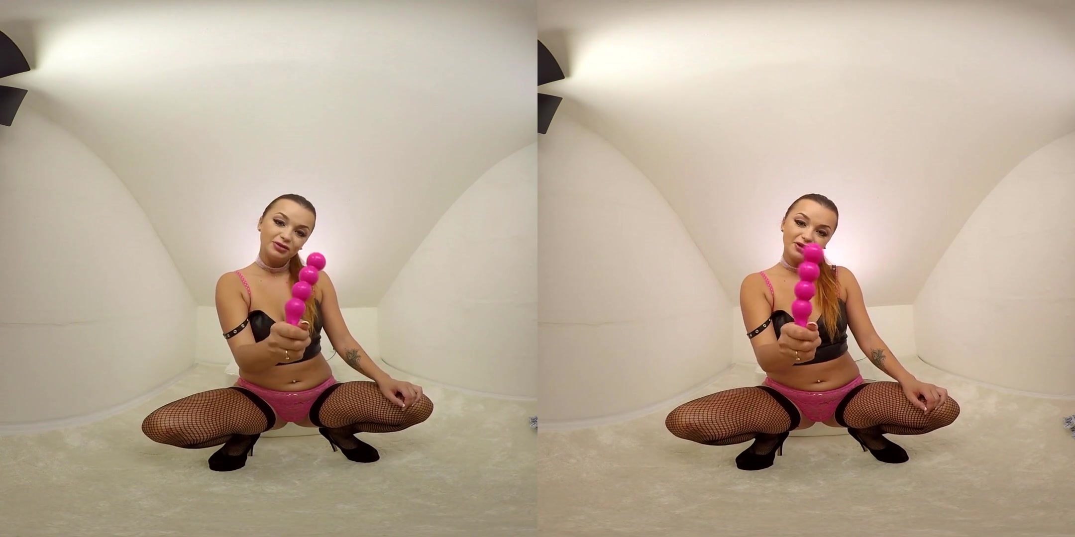Daphne Klyde in 120 - Daphne Klyde - BravoModelsMedia