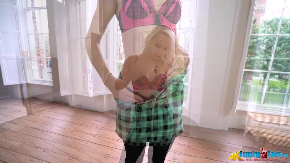 Chloe Toy - Ten out of Ten - BoppingBabes