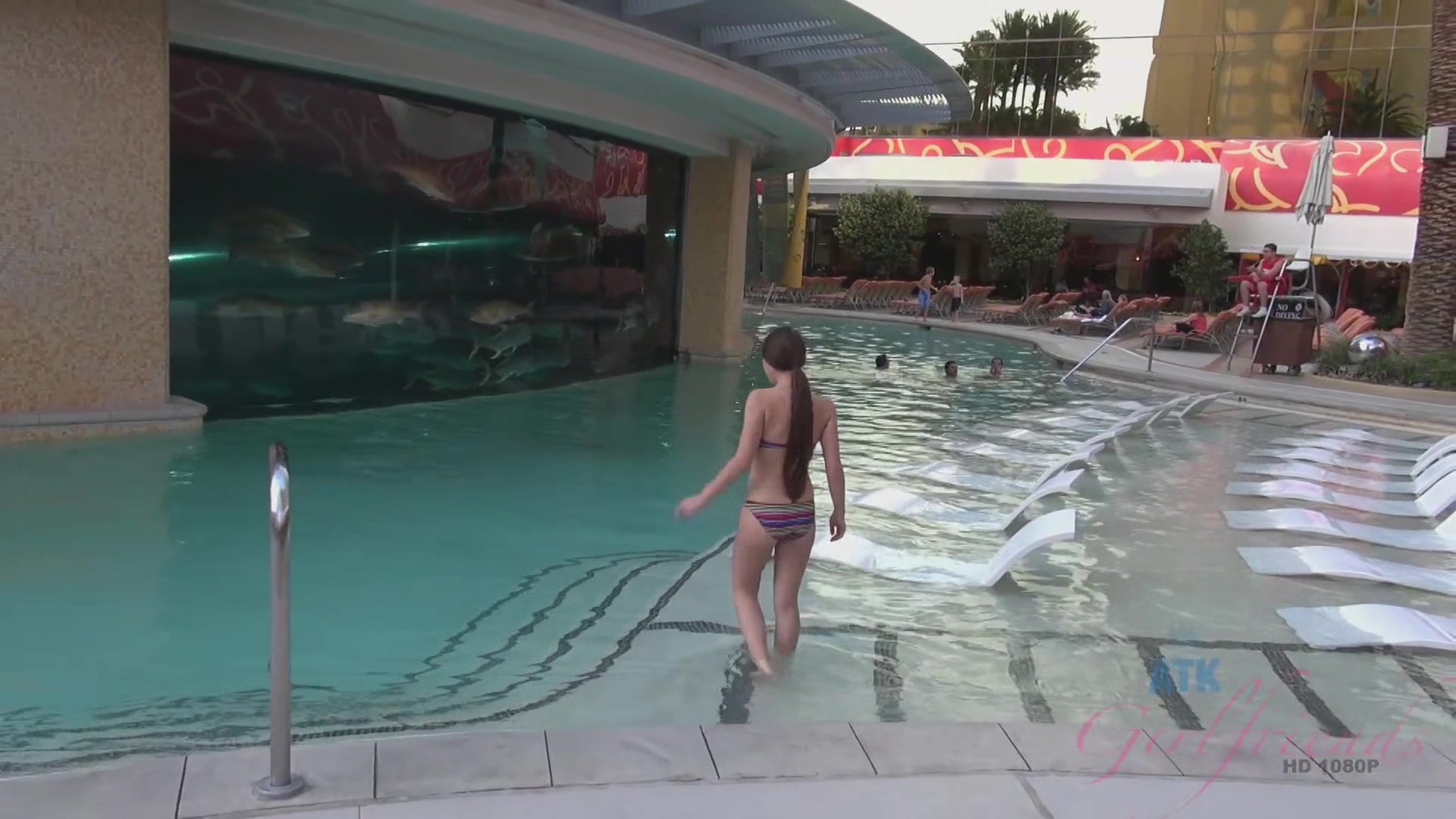 Virtual Vacation In Las Vegas With Tiffany Doll 1/3