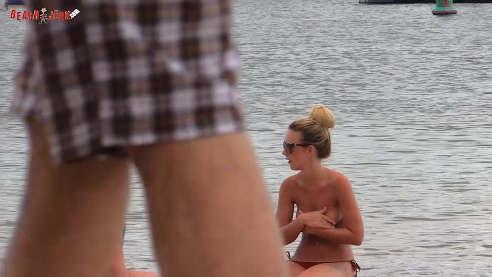 The Perfect Beach Body - BeachJerk