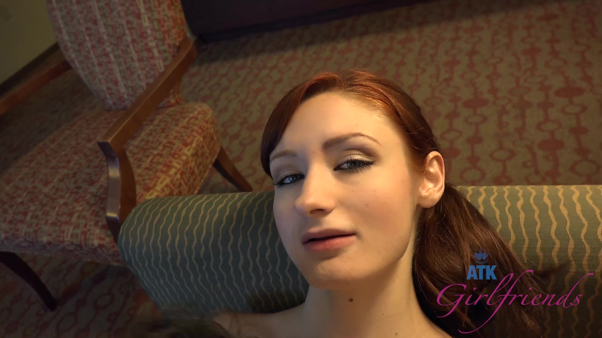 She Masturbates With A Hitachi Vibrator And You Decide To Fuck Her While She's Doing It