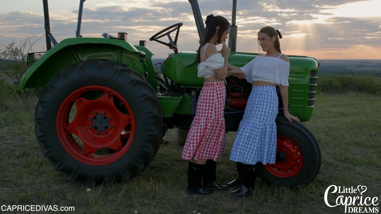 CAPRICE DIVAS MORAVIAN GIRLS - Little Caprice Dreams