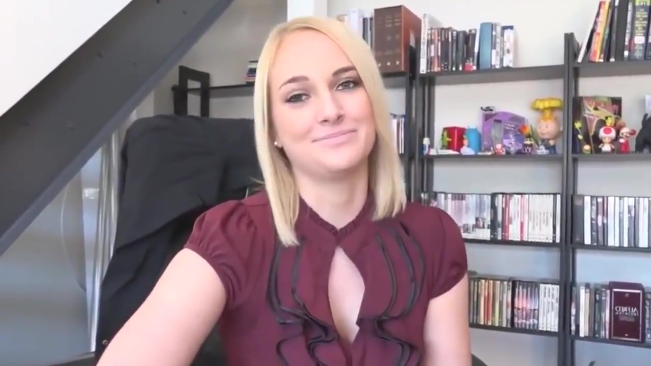 propertysex - real estate agent convinces client to hire her