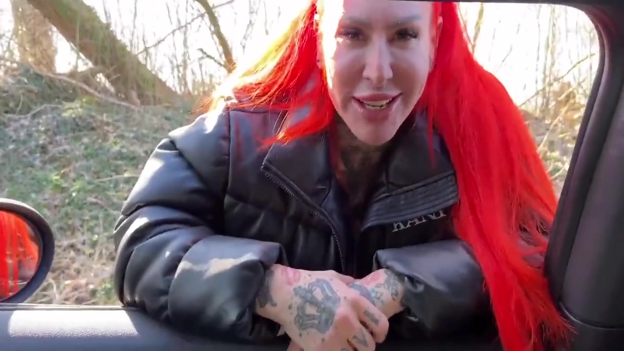 Fett-arsch-leggins-falle An Der Bundesstrabe ! Wer Nimmt Mich Zum Ficken Mit? With Heiko Husberg