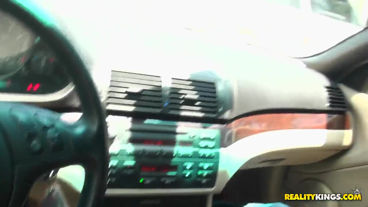 Michelle Heart & Preston Parker relax in a car