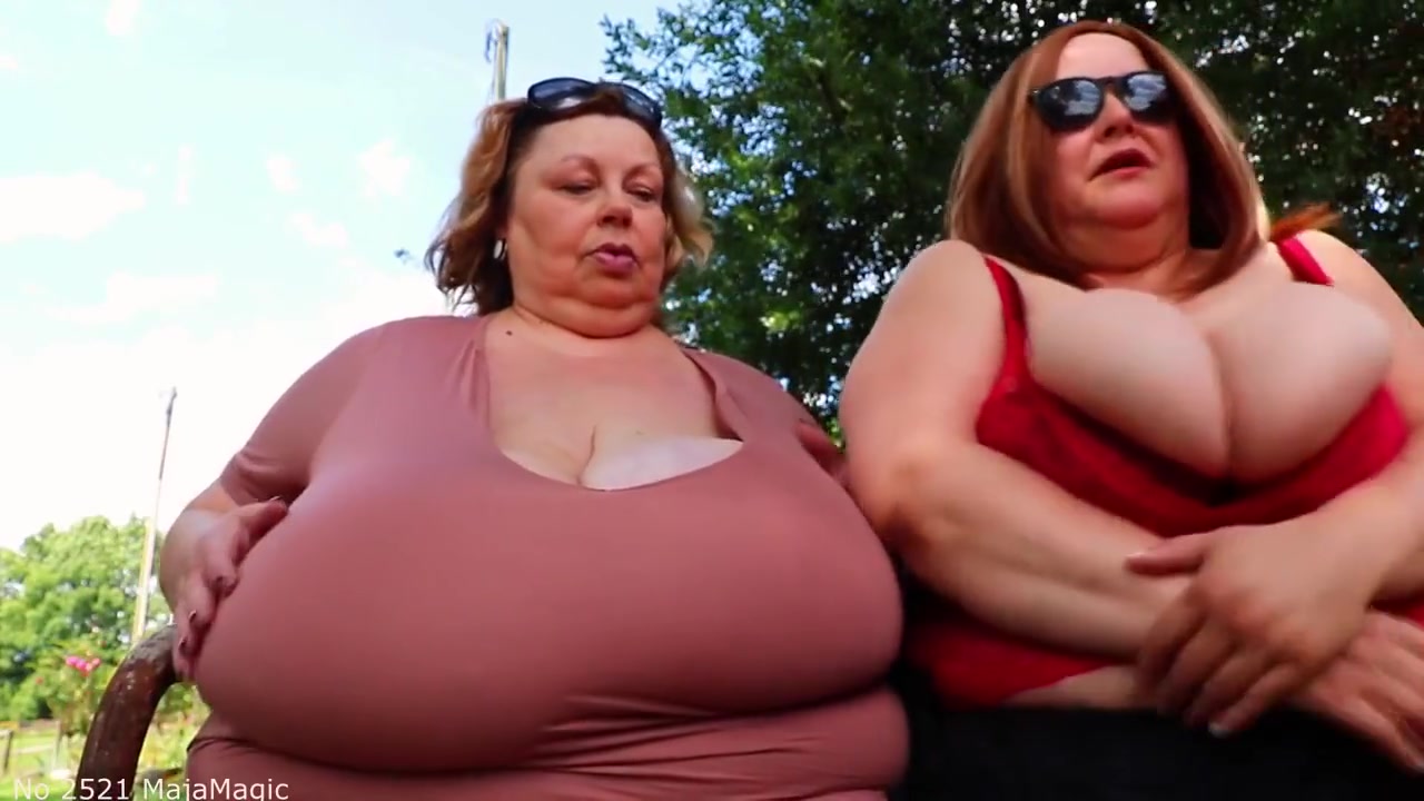 Karola & Maja Pull Their Tits Out Outside