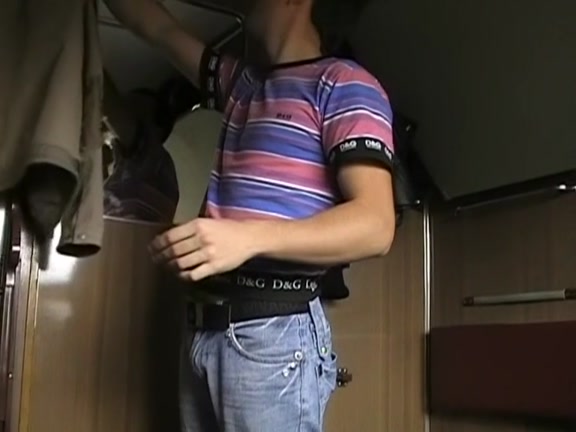 Real dilettante pair fur pie fingering and jerk off in the teach